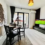 Maia Home Relax And Parking