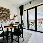 Maia Home Relax And Parking
